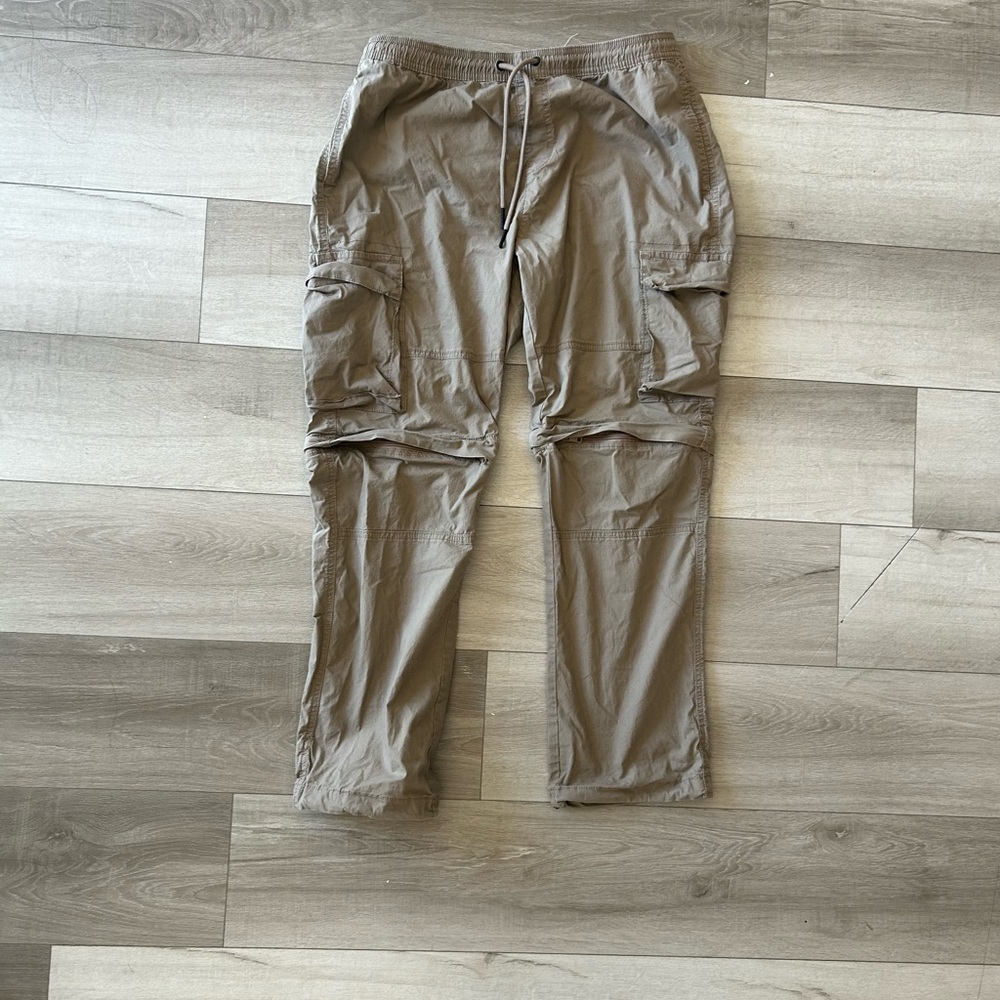 Aeropostale convertible jogger cargo pants